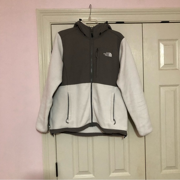 The North Face Jackets & Blazers - North Face Woman’s Denali Fleece Jacket Hoodie Large